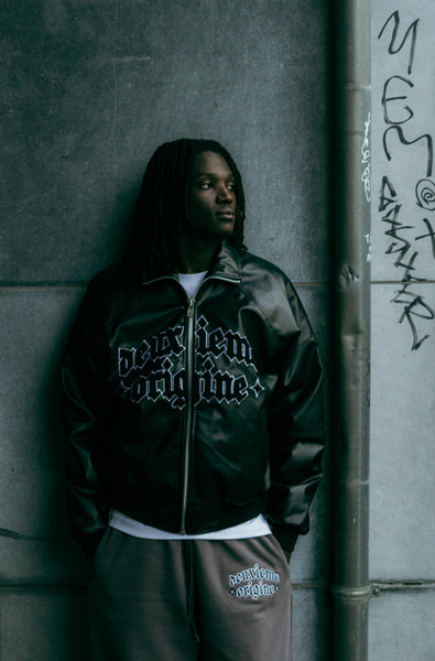 BLACK LEATHER JACKET