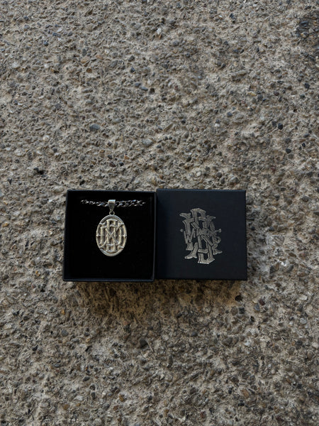 DXO X WILLIONSGOLD MONOGRAM NECKLACE